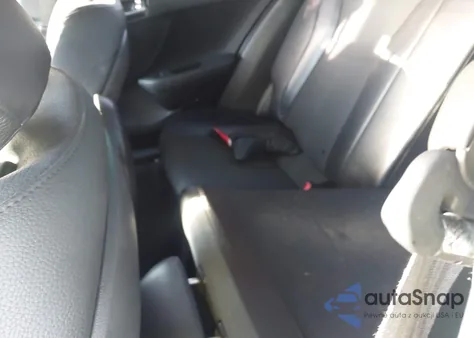 2014 Hyundai Veloster Base W/Black z USA, uszkodzony, nr VIN KMHTC6AD1EU192968